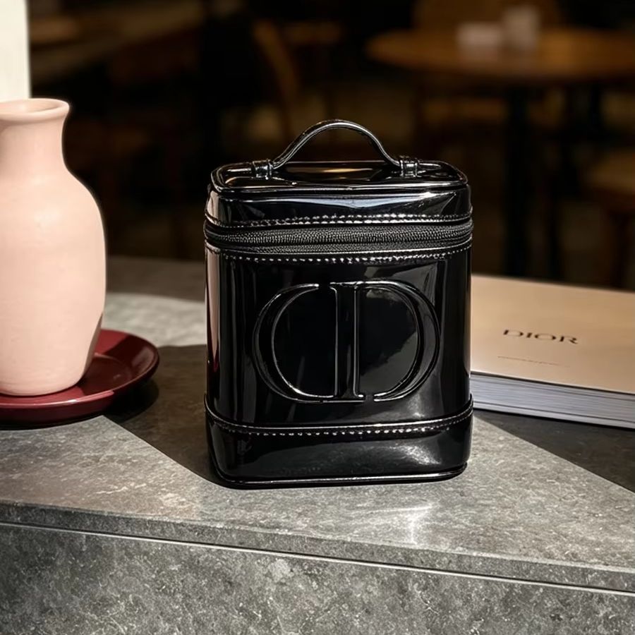 DIOR'ın siyah fileli kadın çan - Beauty Makeup Vanity incelemesi ve fiyatı
